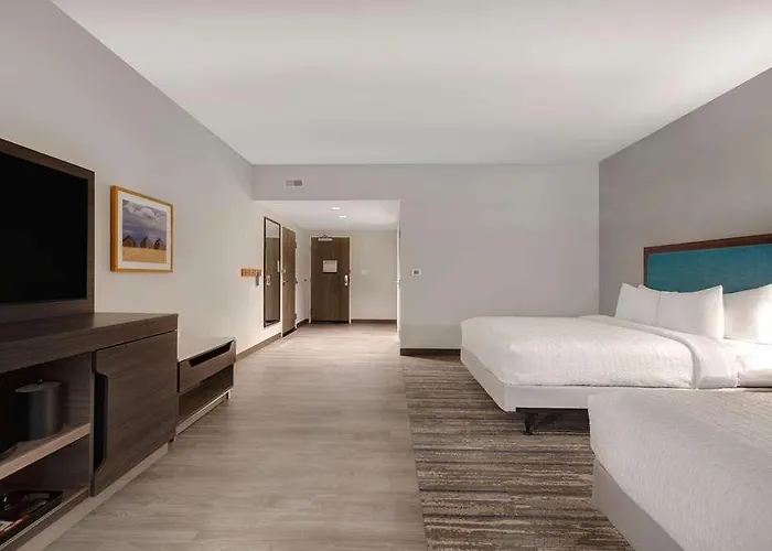 Hampton Chicago Orland Park
